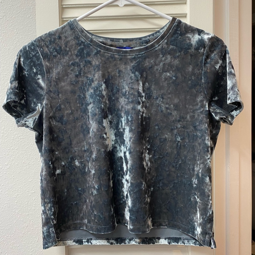 🩶Aeropostale • gray velvet top • S • NWT